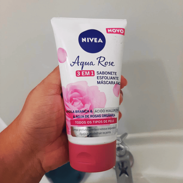 NIVEA Aqua Rose 3 em 1 150ml - Sabonete, Esfoliante e Máscara Facial