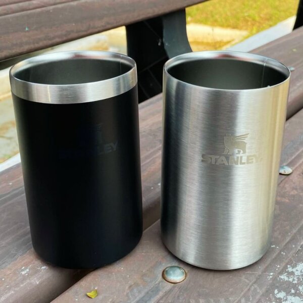 Stanley Can Cooler | 295ml - Black 2.0