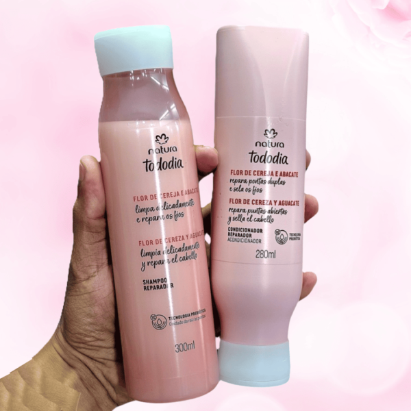 Shampoo ou Condicionador Reparador Tododia Flor de Cereja e Abacate 300 ml / 280ml