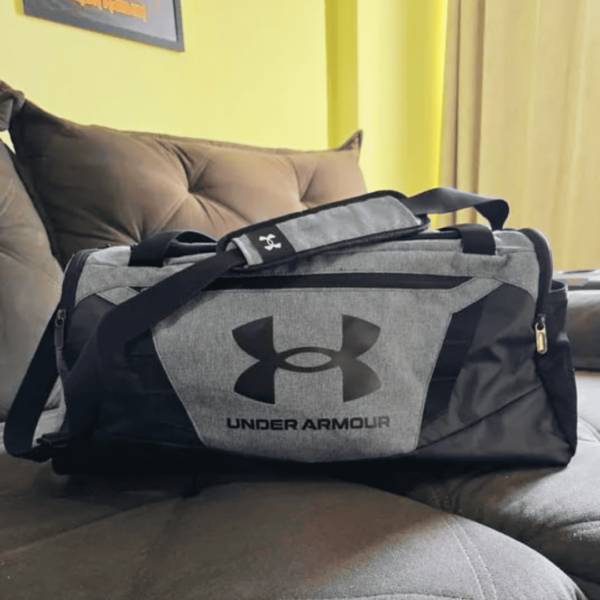 Mala De Treino Unissex Under Armour Undeniable 5.0 Duffle Sm Cor Cinza