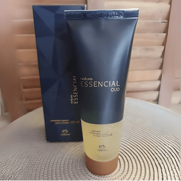 Sabonete Líquido para o Corpo com Partículas Iluminadoras Essencial Oud