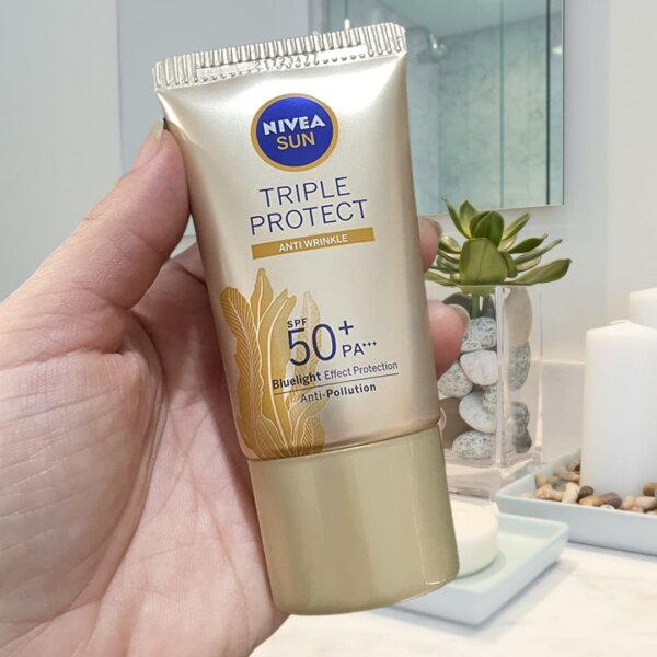 NIVEA SUN Protetor Solar Facial Tripla Proteção Loção Antissinais FPS 50 40ml
