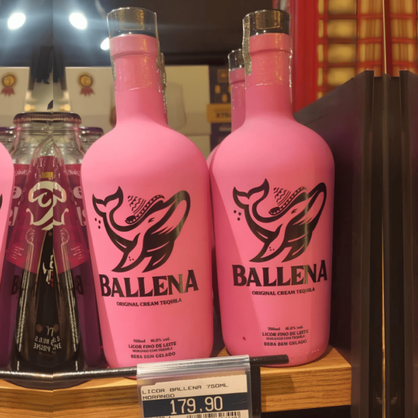 Licor Ballena Creme De Morango com Tequila 750ml