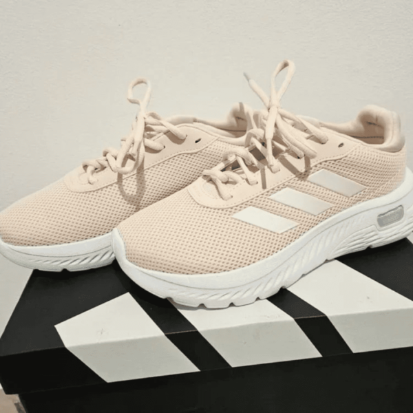 Tênis Cloudfoam Comfy adidas
