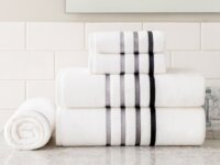 Jogo Toalhas Banhão Lumina 5 Peças Karsten Algodão Penteado Cor Branco C/ Cinza - 01/2