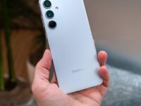 Celular Samsung Galaxy S25 5G, 256GB, 12GB RAM, Câmera Tripla de 50+12+10, Tela Grande de 6.2", Prata