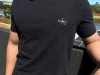 Camiseta Calvin Klein Jeans New Mono Logo Re Issue Preta