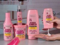 Kit Desmaia Cabelo Completo Forever Liss Escova Cabelo 1150 ml