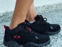 Tenis Oakley Masculino Attack (2 cores)