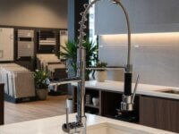 Torneira Cozinha Gourmet Monocomando Com Spray Extensor - Kparts Importadora