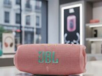 Caixa de Som Bluetooth JBL Charge 6 Rosa - N/A