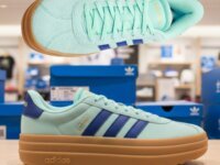Tênis Adidas VL Court Bold Feminino - Azul Turquesa