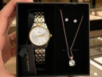 it Relógio Colar e Brincos Ponto De Luz Dourado e Prateado Feminino Luxo Saint Germain 28mm